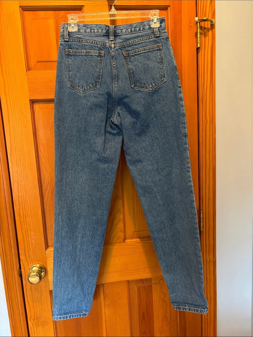 Brandy Melville J Galt Shanghai High Rise Medium Wash Straight Leg Jeans - Small
